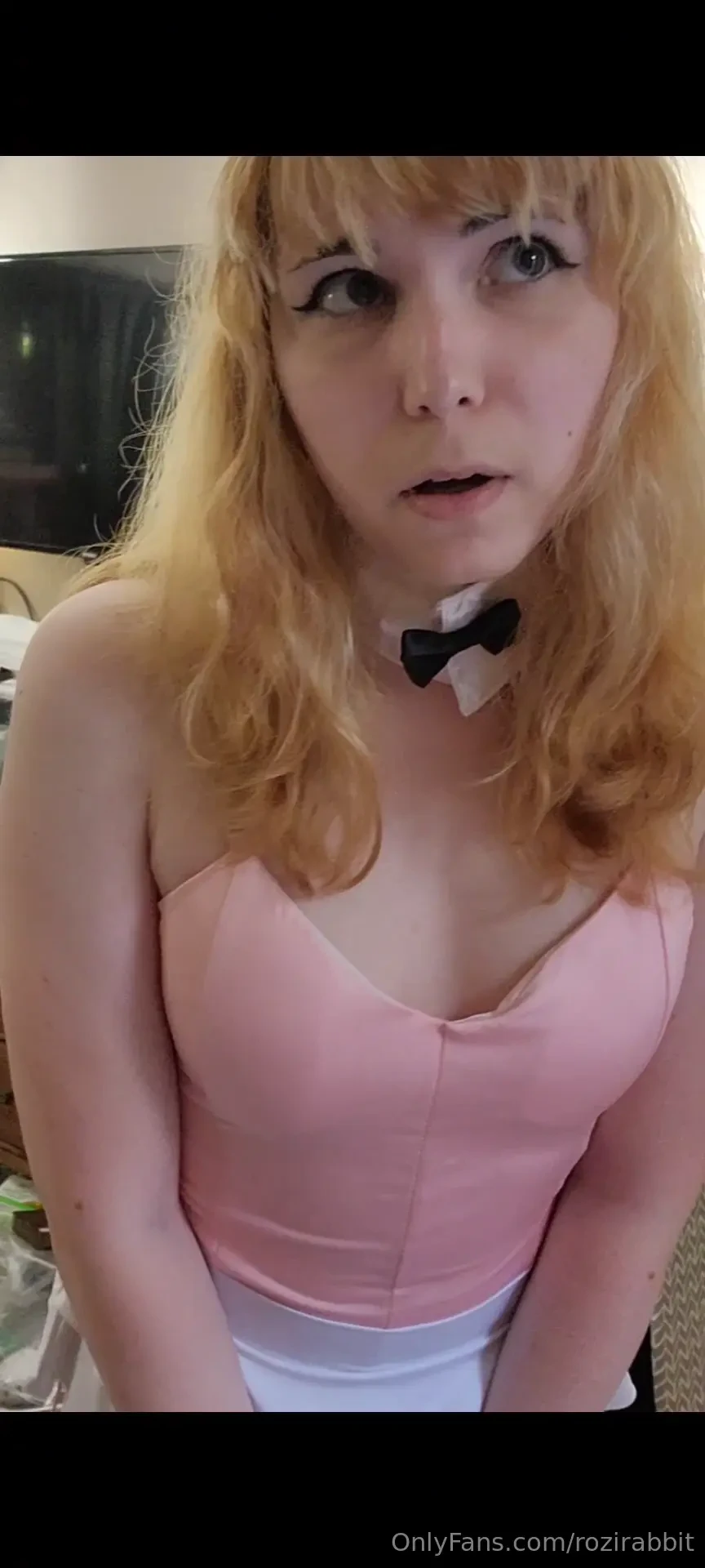 Pov your private booth bunny plays with herself for your entertainment 