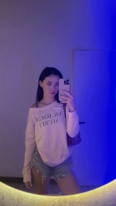 I used to try something darker but now i can t decide - do i stay