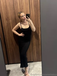 I didn t plan to take photos today but i looked in the mirror and felt