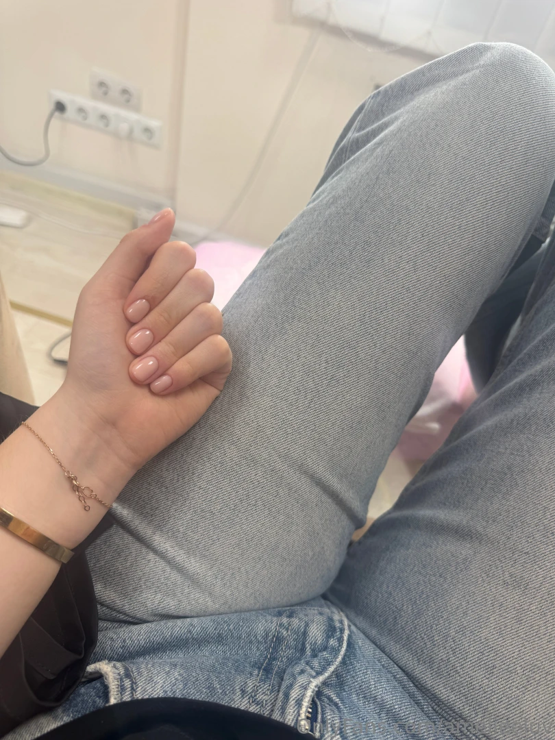 Fresh nails fresh mood 