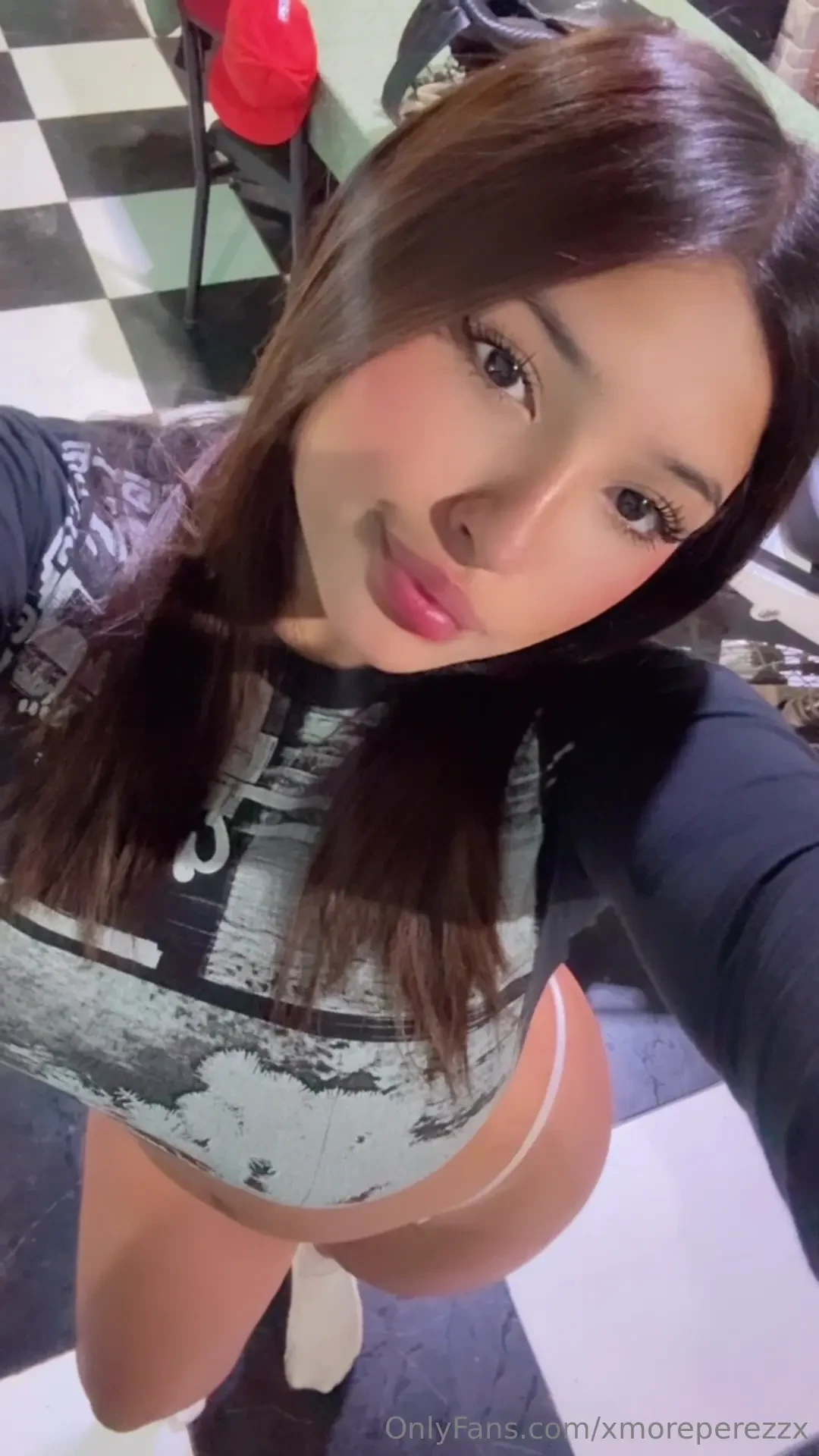 Hello my loves i m offering a 10-minute dildo penetration video on my part 1 