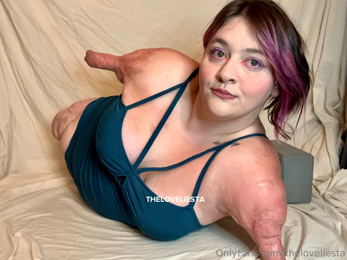 Just rolling around on the floor for your viewing pleasure part 1 