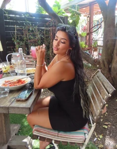 Forgot to post this lol but someone come talk to me i need new daddies