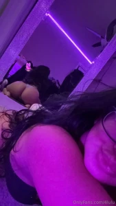 Italian girl with a fat ass i reply to all dm s let s cum together