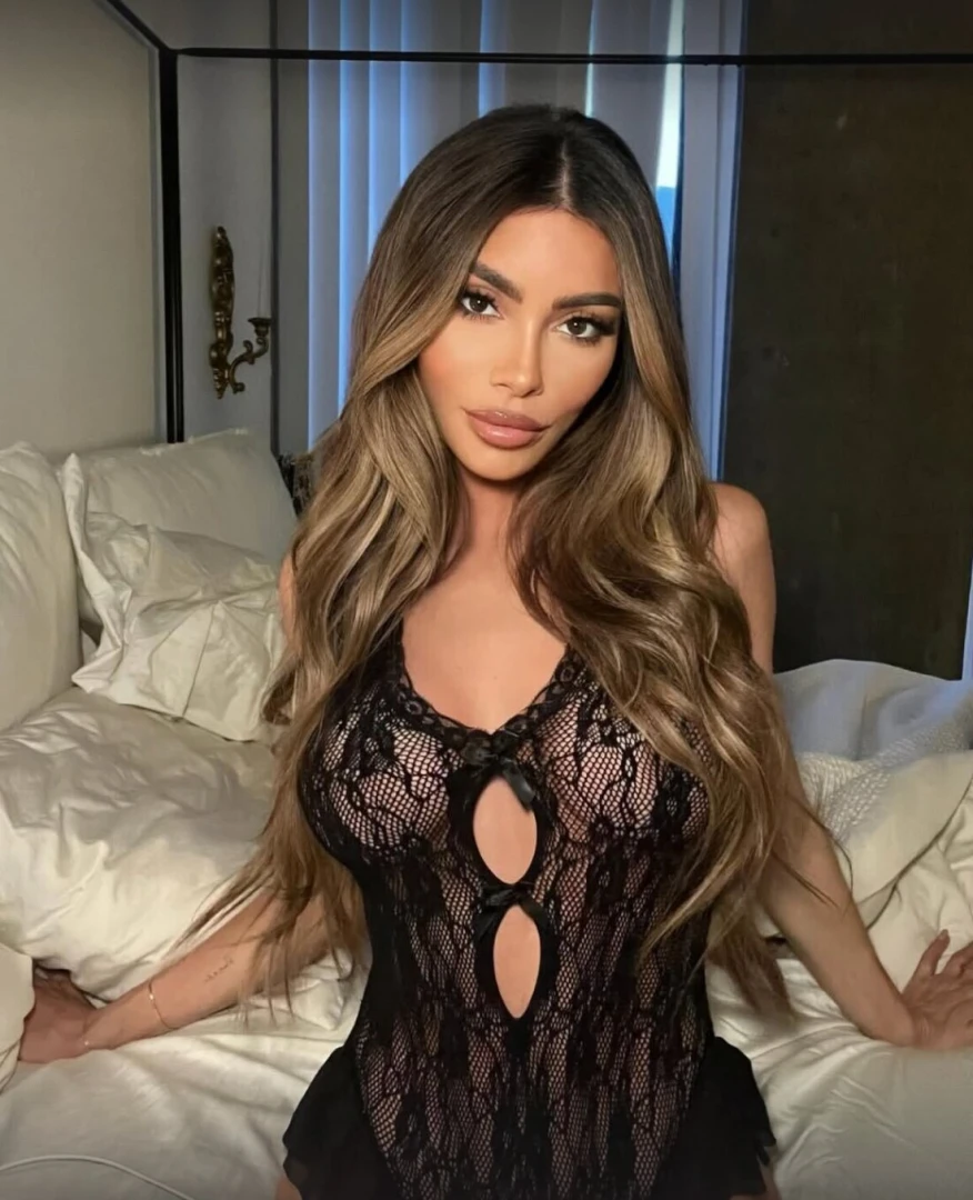 Ennaschell popped up on my feed as i was looking for more collabs isn 