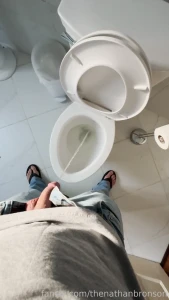 Little toilet pee for ya