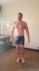 Little workout to motivate your friday morning tip if you wanna see me