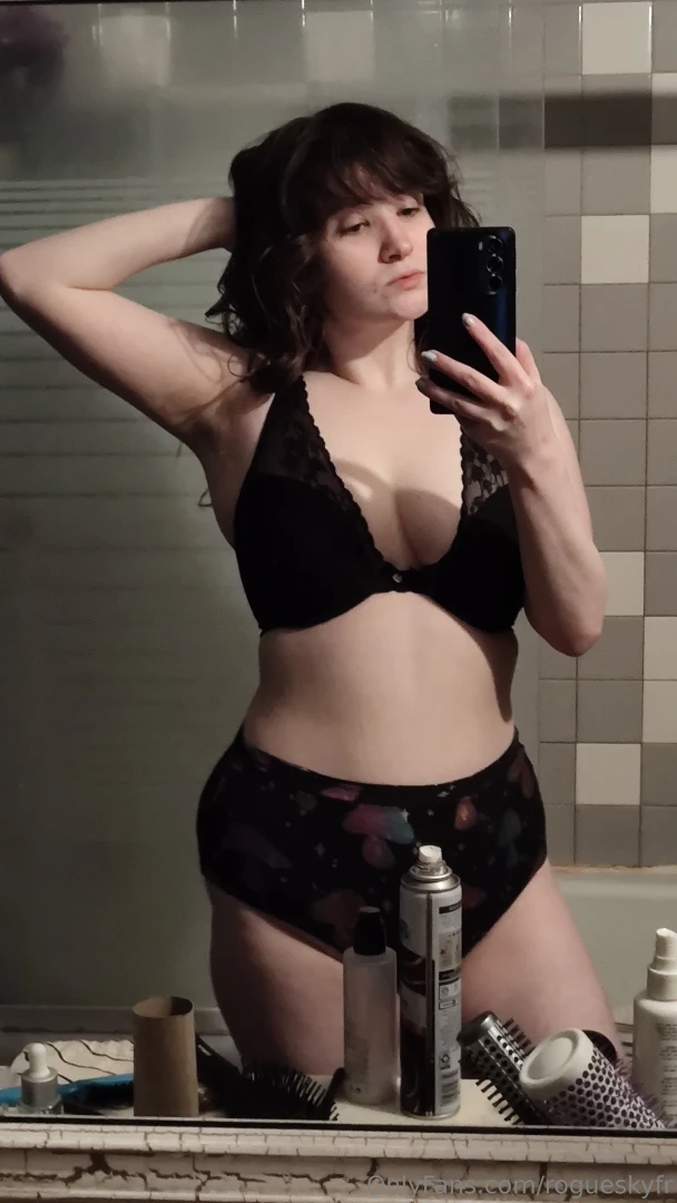 Slutty neurodivergent on your timeline does anyone want some used 