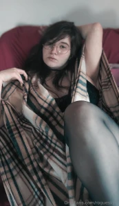 Cozy and slutty makes for oddly comfortable fyp glasses tits thighs part 3