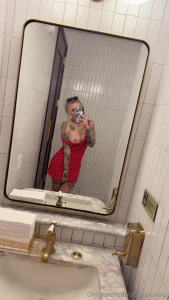 A brunch bathroom titty for you