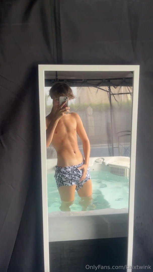 Hehe you like the shorts 