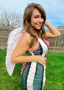 Superbowl dress sunday part 2