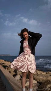 She doesn t need to be loud to be unforgettable