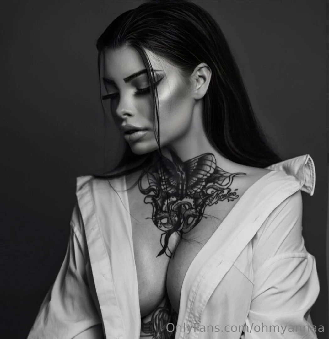 Sono online voglio farti vedere una cosa speciale mi scrivi 