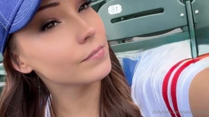 Having a fun day in chicago go cubs