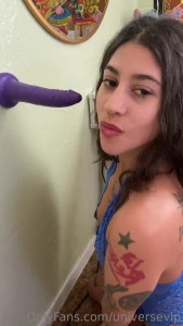 I love sucking my dildo but i want to suck a real dick