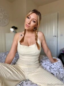 Can just about make out my nipple in this