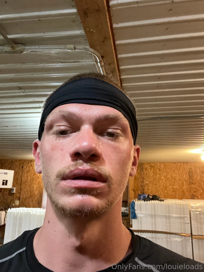 Its been hot asf at work 