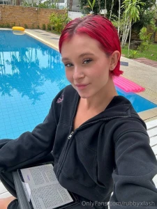 What are u doing right now wanna chat a bit