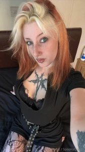 Spooky-queen0-0 part 7