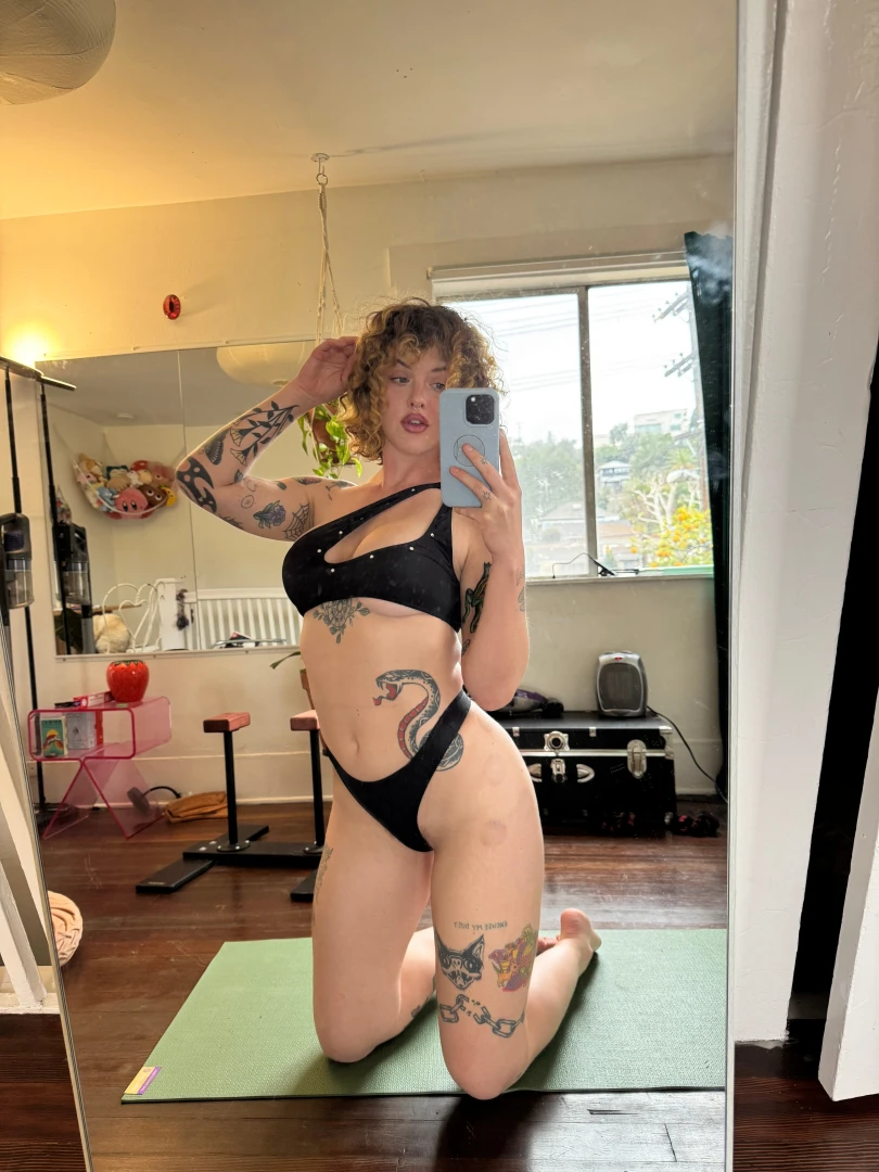Hope you like a little underboob part 1 