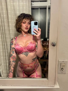 My outfit from the sex party last weekend i really loved my makeup part 1