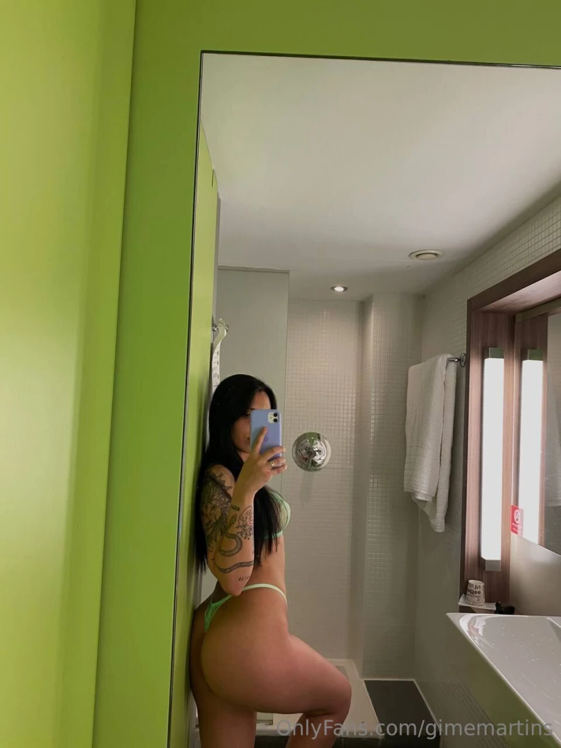 Un peu trop fan de mon miroir 