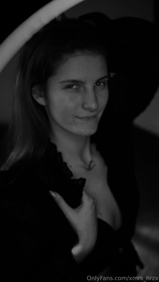 Hey ich bin jessy ich bin 26 jahre alt und komme aus niedersachsen ich 