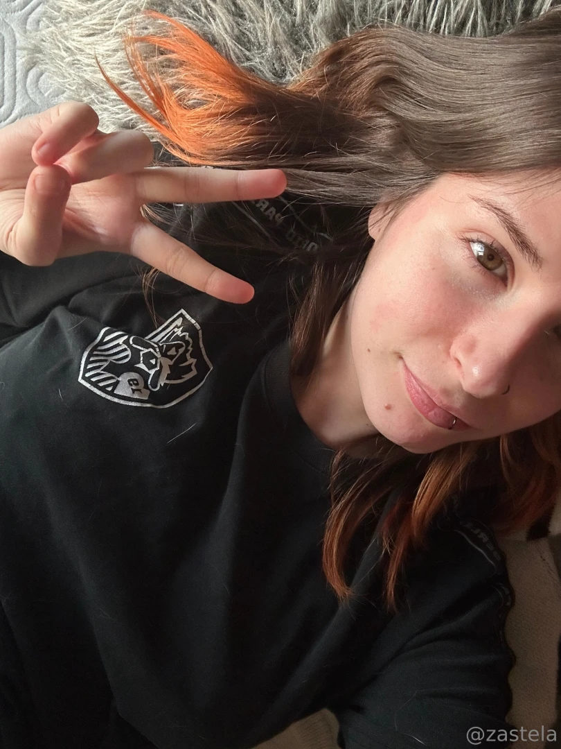 This is so stupid but while doing boxes i hurt my foot and since 