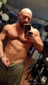 An uncut cock tease is what i like to be