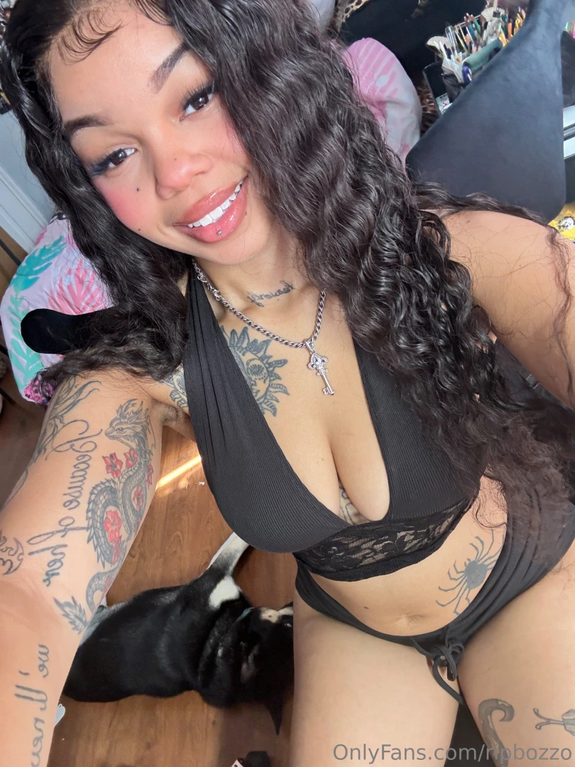 Lick my tats 
