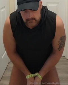 Can someone give me a hand with this i seem to be all tied up at the part 3