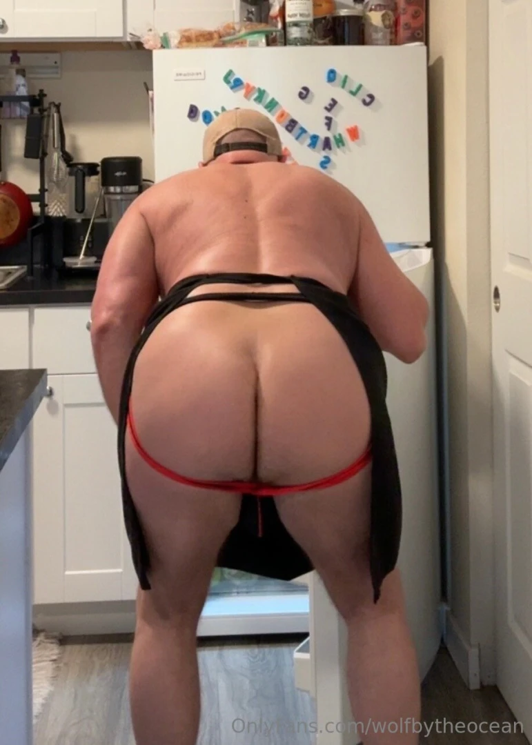 If you like short thicc men who take care of themselves love to travel part 3 