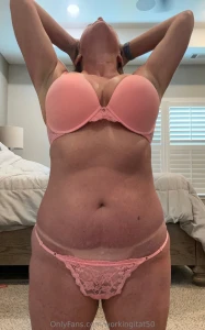 Tan lines or no tan lines which do you prefer part 2