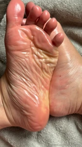 On ig i said i ll delete in one day but maybe you can convince me to part 24