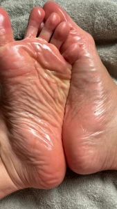 On ig i said i ll delete in one day but maybe you can convince me to part 14