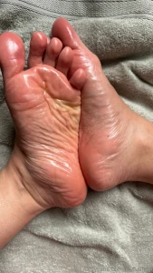 On ig i said i ll delete in one day but maybe you can convince me to part 20