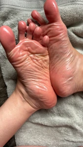 On ig i said i ll delete in one day but maybe you can convince me to part 29