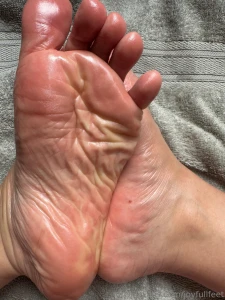 On ig i said i ll delete in one day but maybe you can convince me to part 23