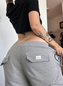 You could just slide these down and eat it from the back