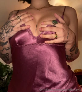 Do you mind if i sit on your lap part 3