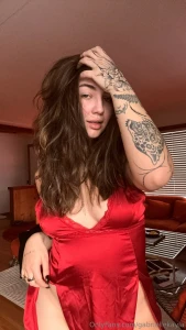 Happy valentines day do you like the outfit i picked out for you it