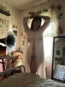 Art nouveau inspired