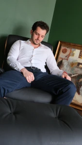 A photo series of me getting comfortable part 7