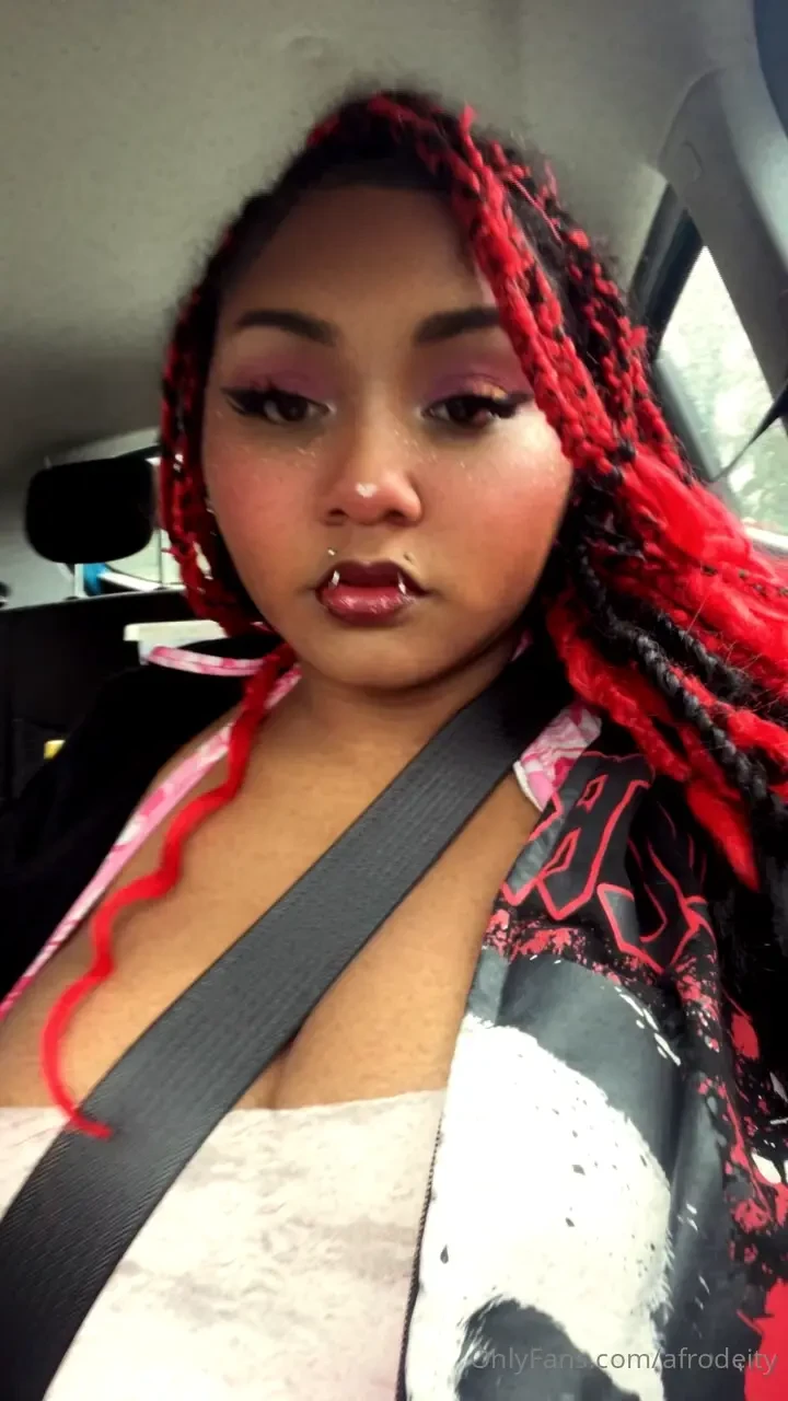 Now ik the fit would ve ateeee without the black tights 