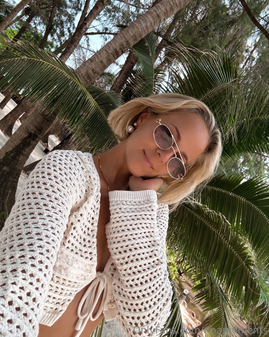 Hier noch ein selfie von der letzten reise wie gef llt dir das 