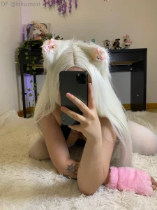 Meow meow i want to be on your lap