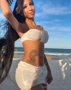 I love how the sun illuminates my body