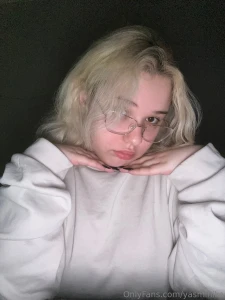 This is the first time i decided to do just black nails it s quite part 1