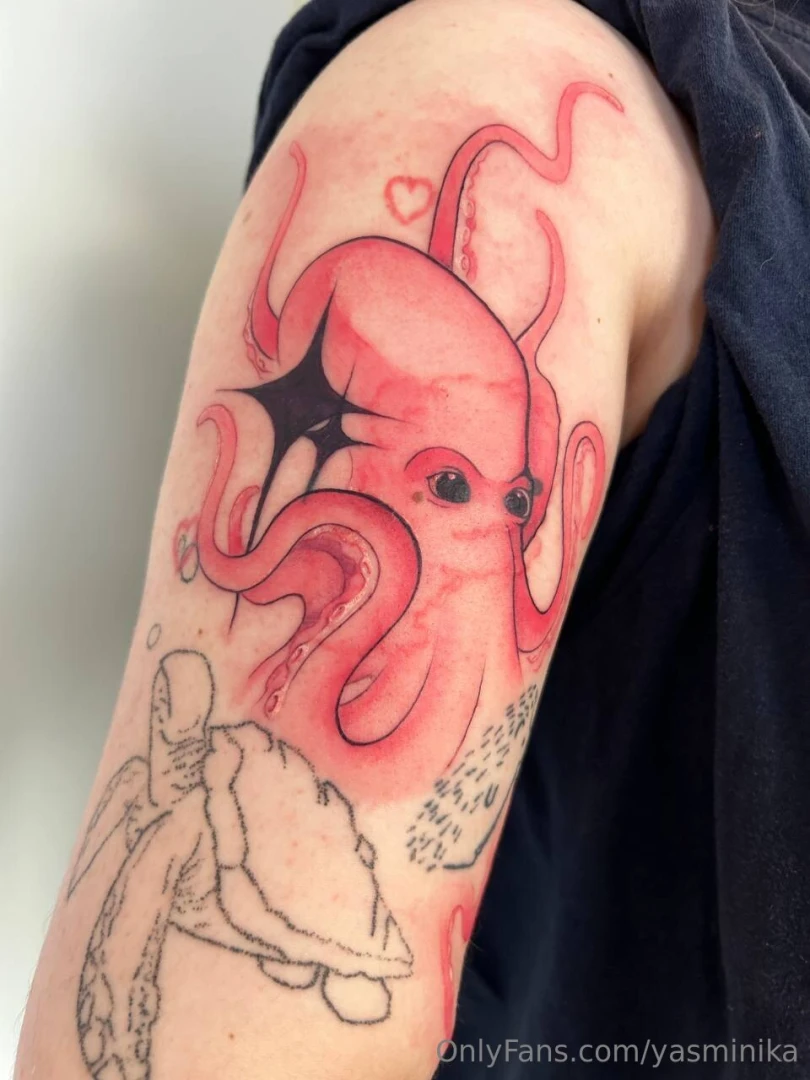 I got a new tattoo i had a teddy bear on my arm but i got bored with 